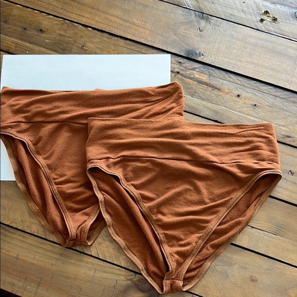 Rust High-Waisted SKIMS Bottoms/Undies
